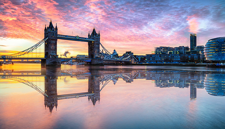 boats-banned-river-thames.jpg